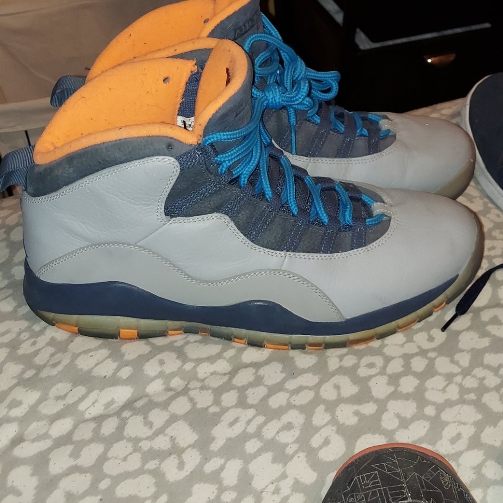 Bobcat 10's